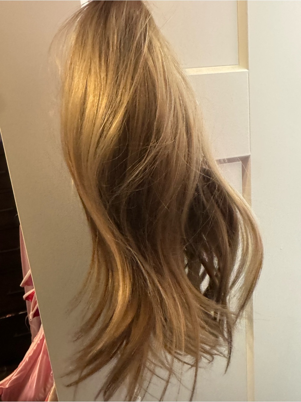 Chelsey Smith Corwns Sample Synthetic Wig - Picture 3 of 7